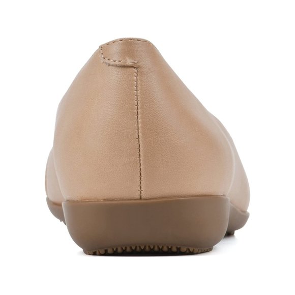 Cliffs by White Mountain Flats - Picture 5 of 6